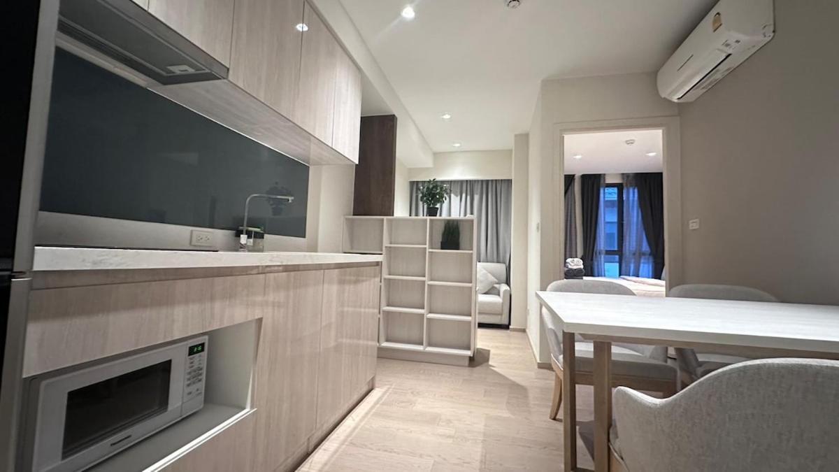 Paradise Condo-perfect Location Apartment